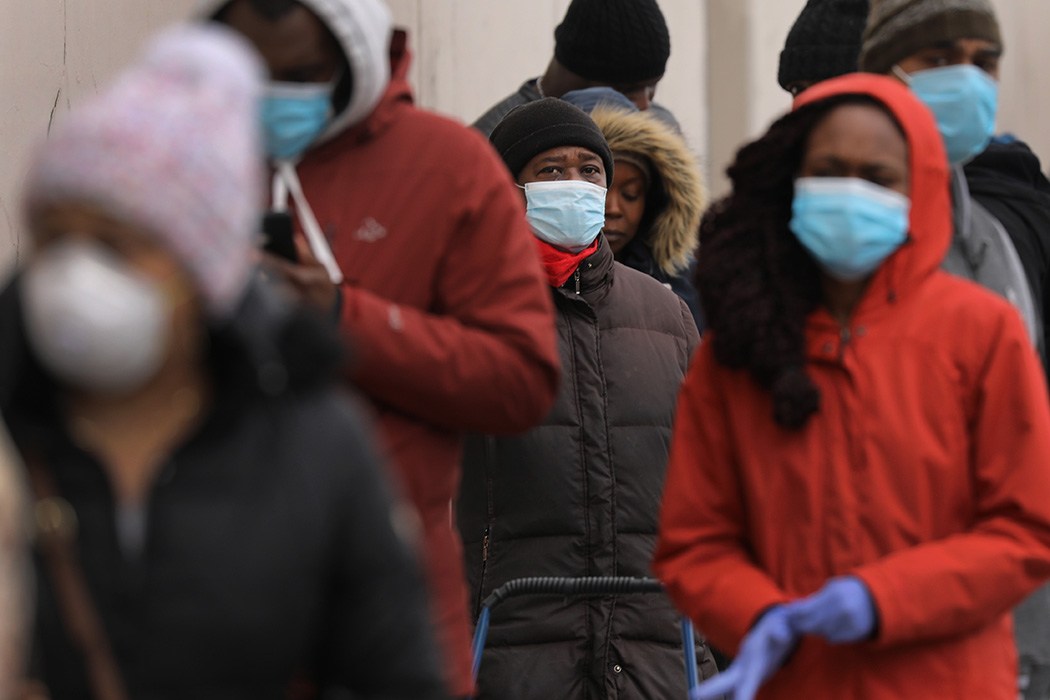 NEW YORK, NY - APRIL 10: People wait in line to enter a supermarket which has limited the number of shoppers due to the coronavirus on April 10, 2020 in the Brooklyn borough of New York City. According to John Hopkins University, the global death toll from COVID-19 has now reached 100,000 worldwide with many experts believing that the number is actually higher.   (Photo by Spencer Platt/Getty Images)